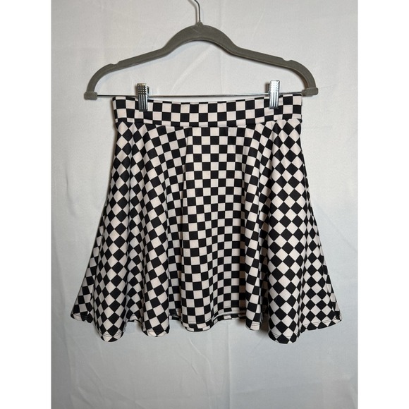 HOT TOPIC Wms S BLACK/WHITE CHECKERED SLIP ON MINI SKIRT STRETCHY Pockets Punk - Picture 2 of 7